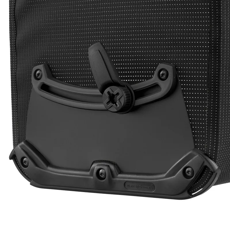 ORTLIEB Sport-Roller High-Vis Pannier Bag in Black 14.5L-2